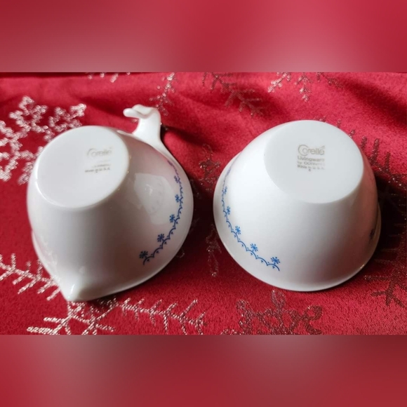 1970-1976 Corelle Blue Snowflake cream & sugar SET! - Picture 3 of 5